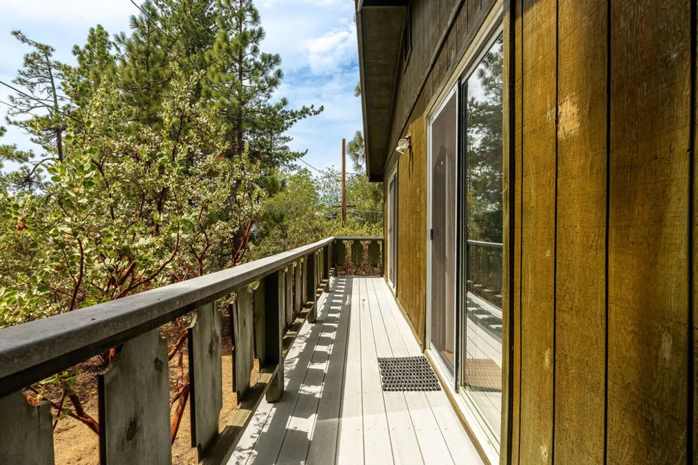 25461 Glen Road Idyllwild, CA 92549