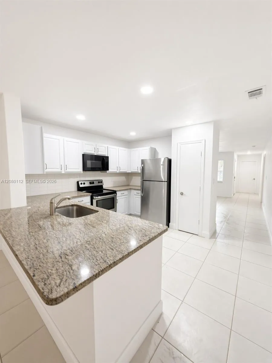 10226 NW 31st St #0 Coral Springs, FL 33065