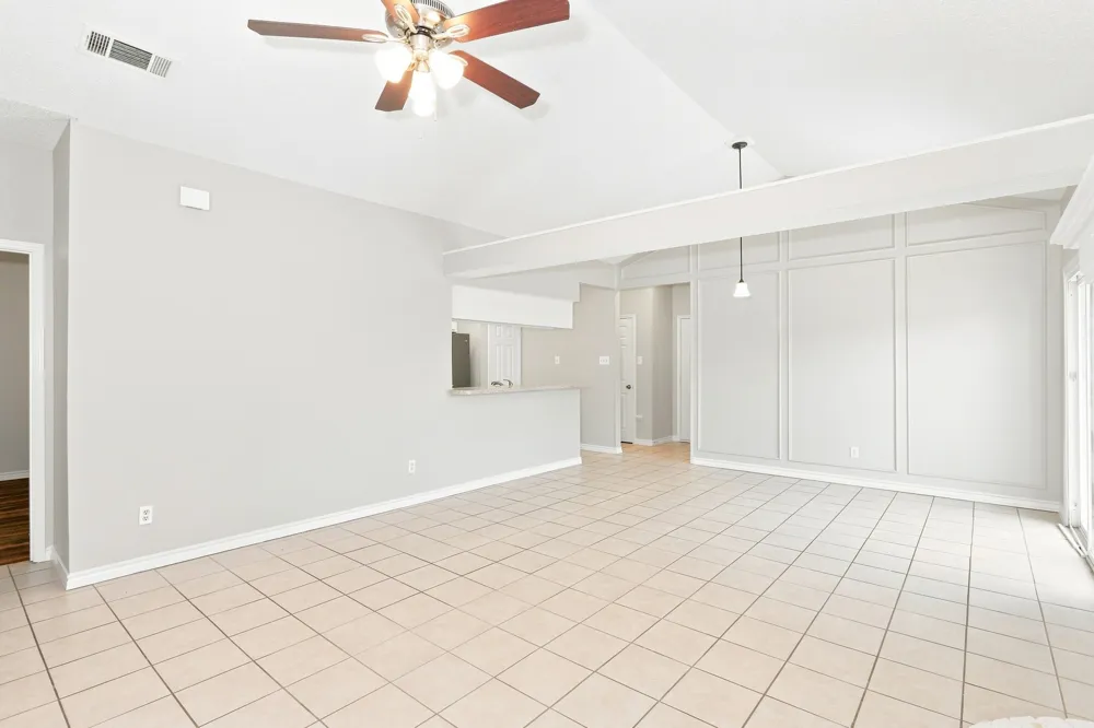 704 Monique Cedar Hill, TX 75104