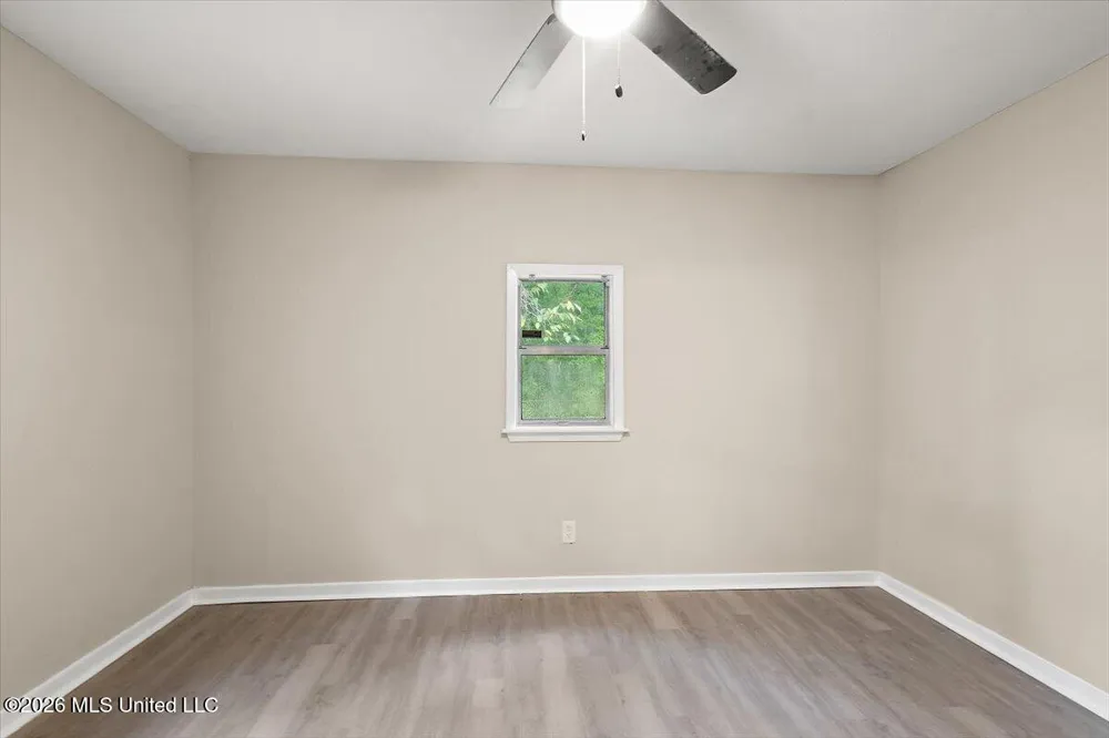 230 Hillside Drive Vicksburg, MS 39180