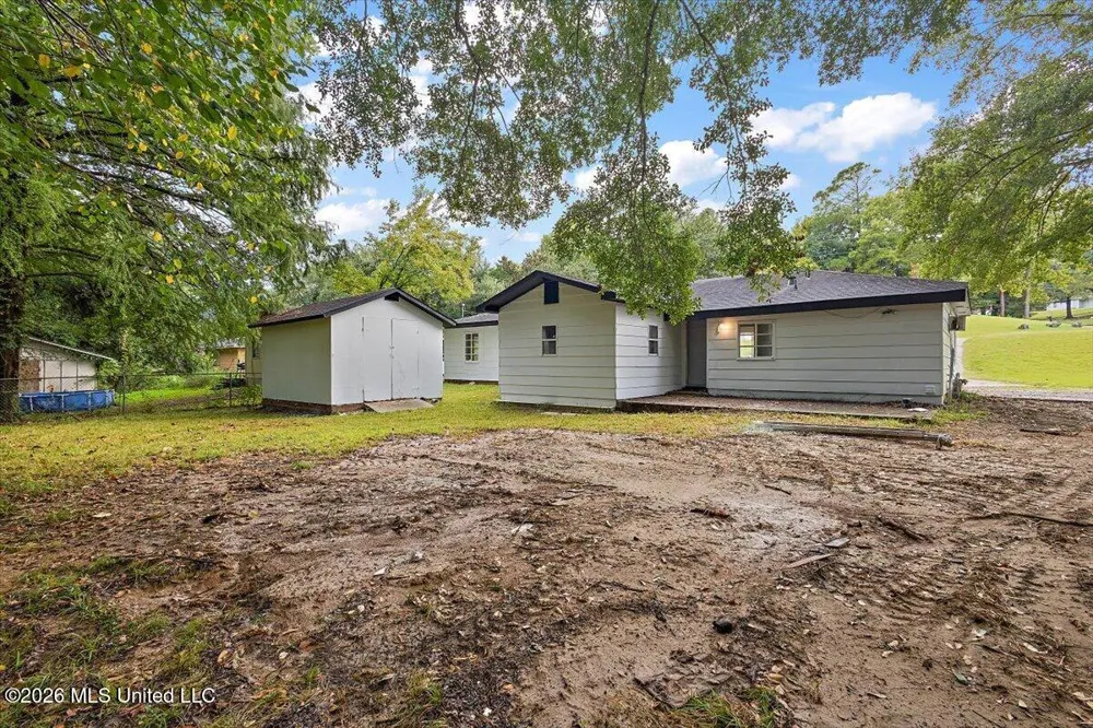 230 Hillside Drive Vicksburg, MS 39180