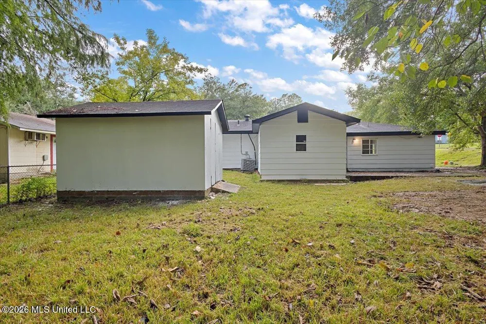 230 Hillside Drive Vicksburg, MS 39180