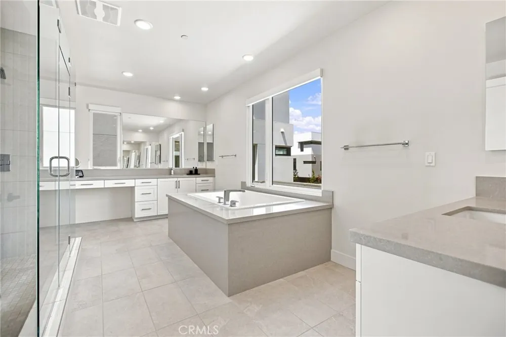 16311 Veterans Tustin, CA 92782