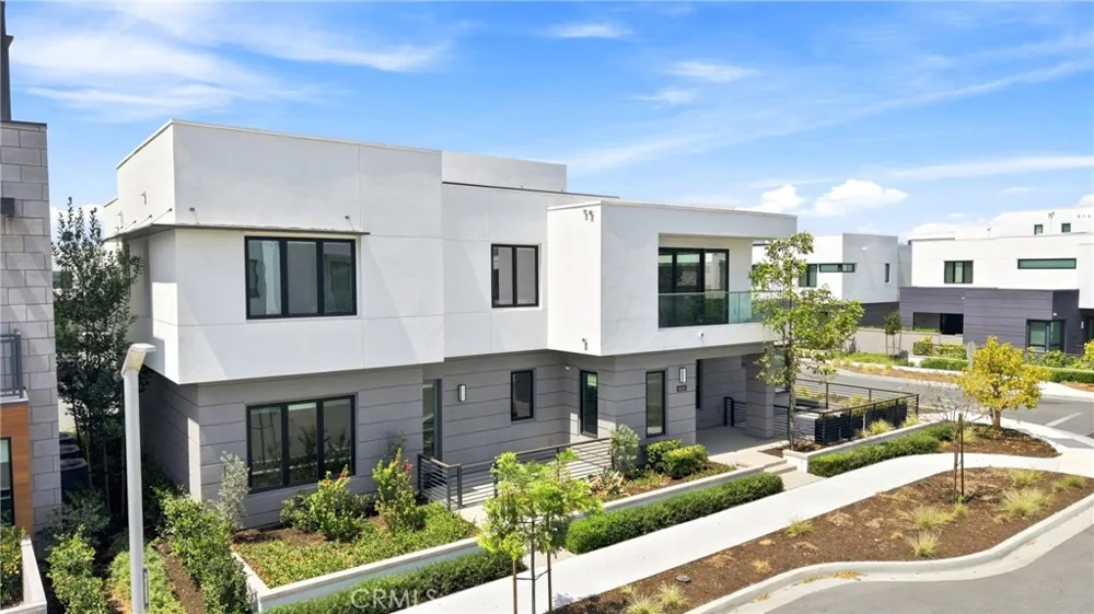 16311 Veterans Tustin, CA 92782