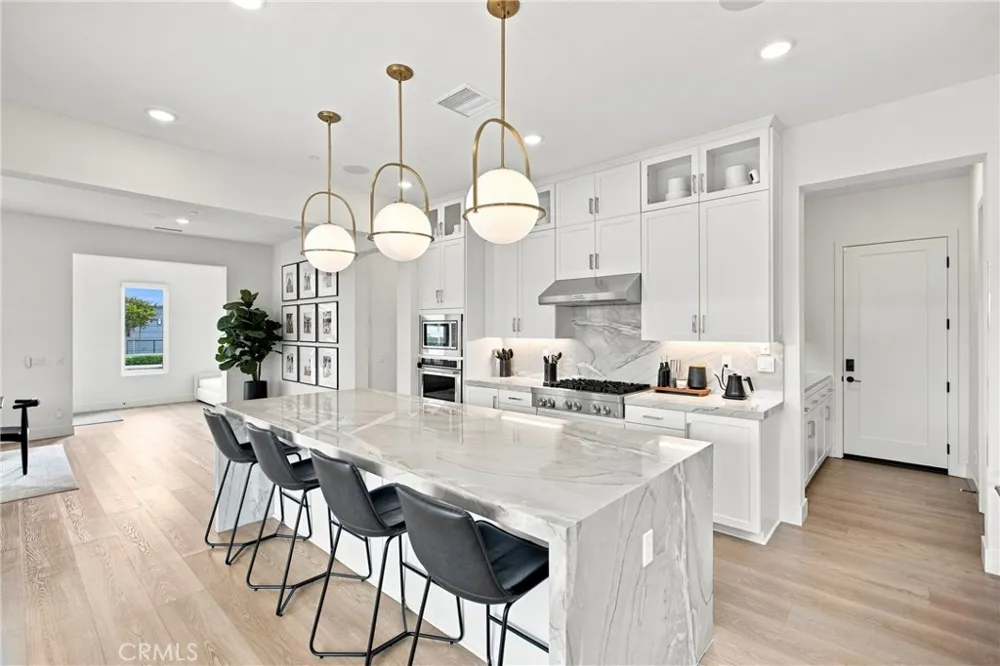16311 Veterans Tustin, CA 92782