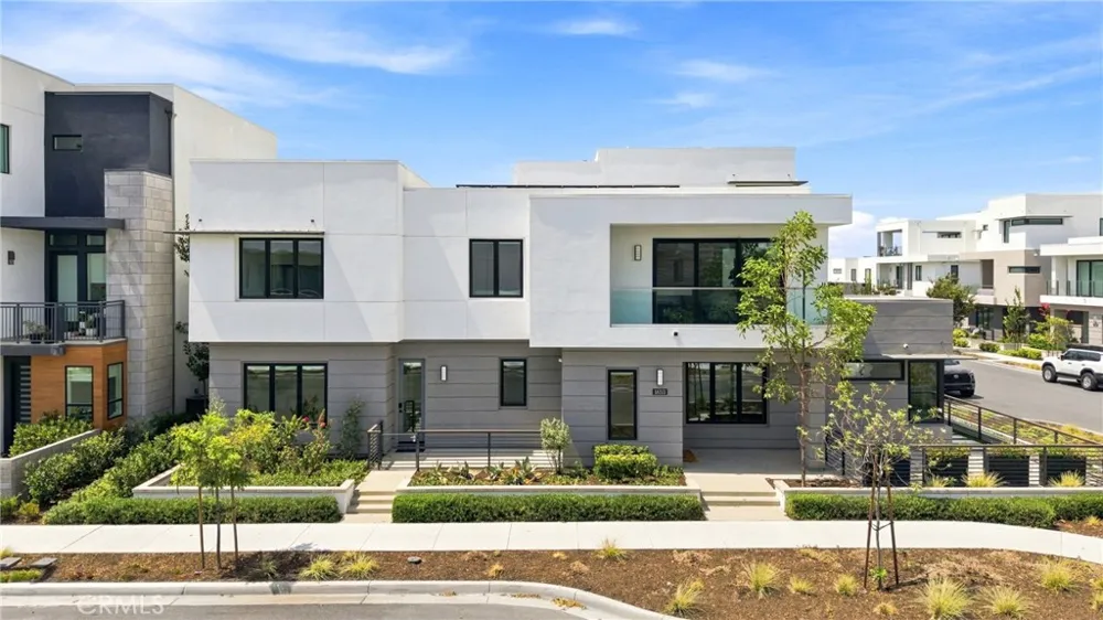 16311 Veterans Tustin, CA 92782