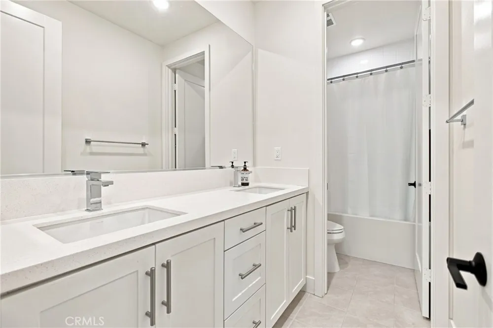16311 Veterans Tustin, CA 92782
