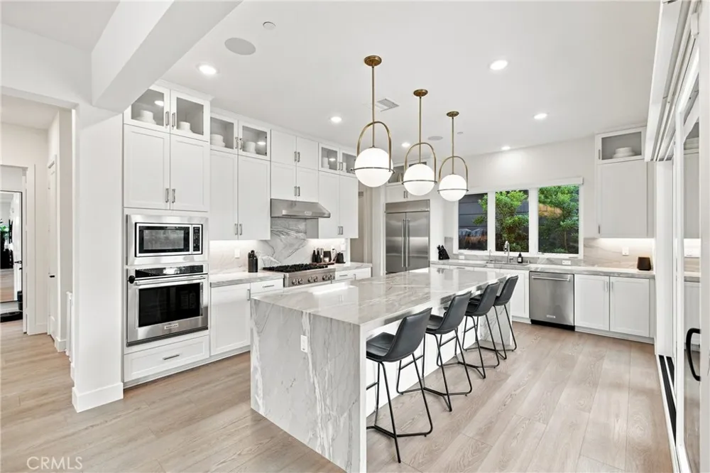 16311 Veterans Tustin, CA 92782