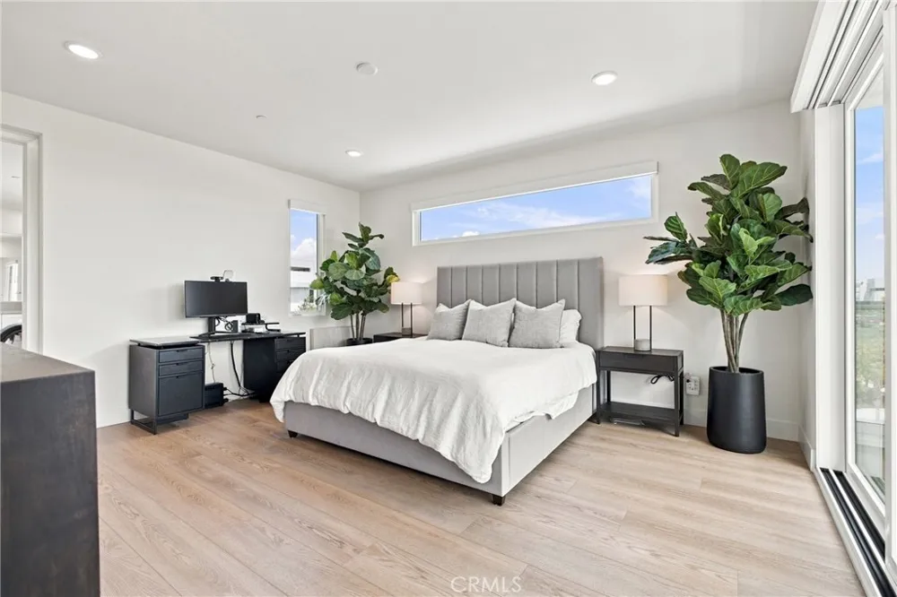16311 Veterans Tustin, CA 92782