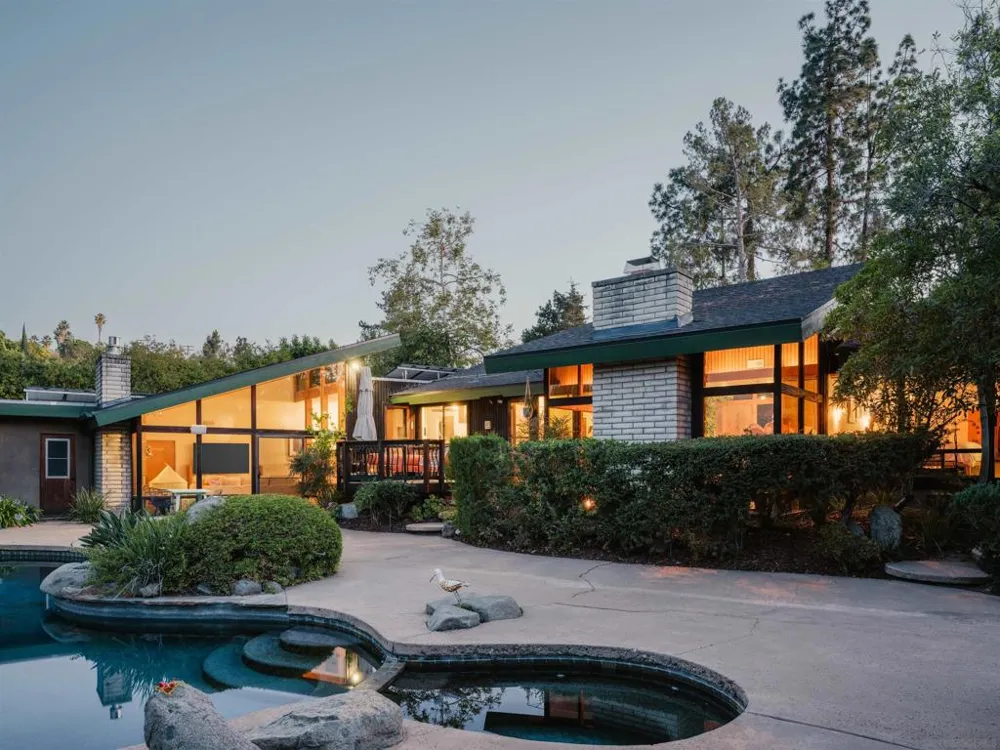 5021 Bluff Place El Cajon, CA 92020
