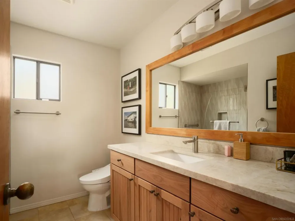 5021 Bluff Place El Cajon, CA 92020