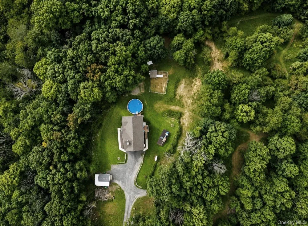 960 County Route 17 Montgomery, NY 12549