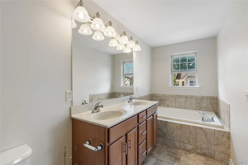 34 Field Stone Drive Middletown, NY 10940