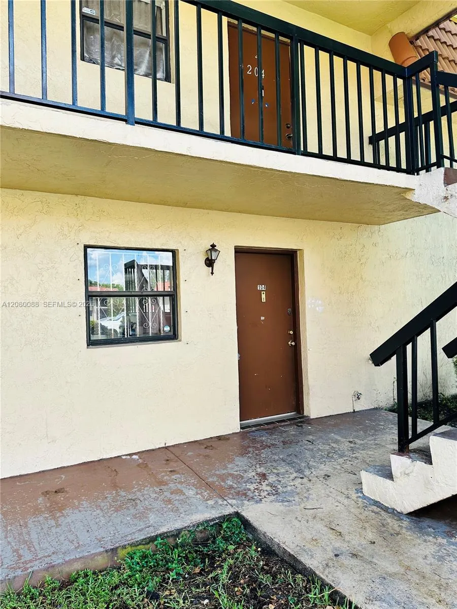 6565 W 26th Dr #34-104 Hialeah, FL 33016