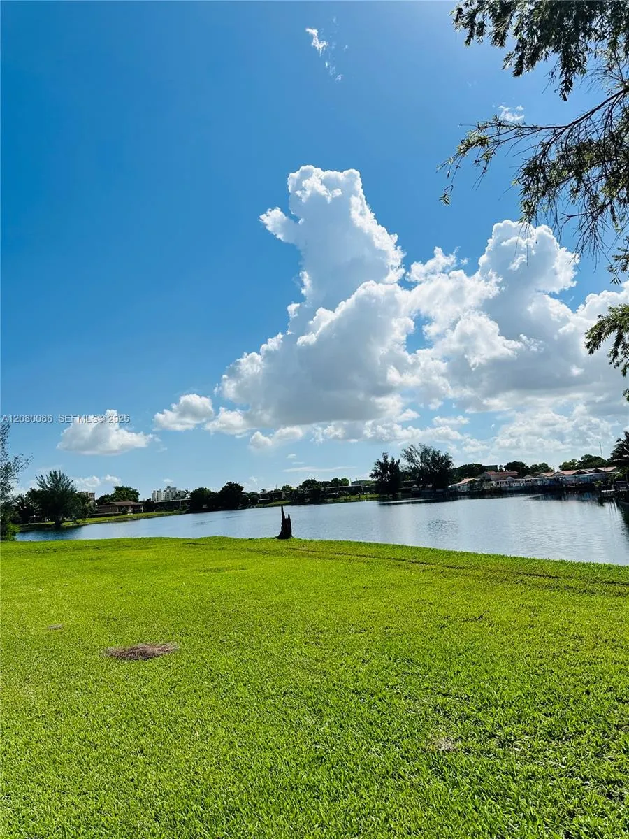 6565 W 26th Dr #34-104 Hialeah, FL 33016