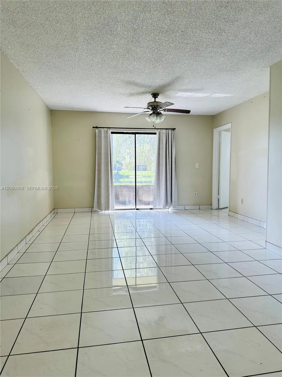 6565 W 26th Dr #34-104 Hialeah, FL 33016