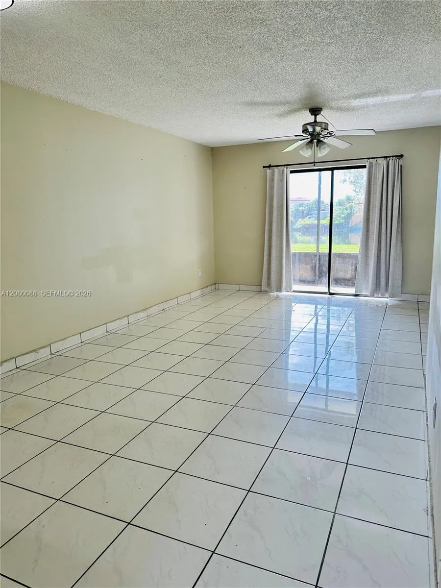 6565 W 26th Dr #34-104 Hialeah, FL 33016