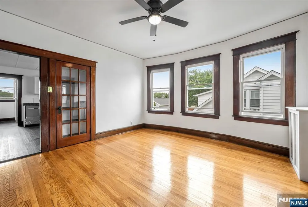 18 Unit 2 Lincoln Avenue 2 Little Falls, NJ 07424