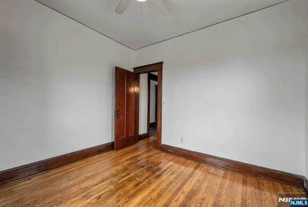 18 Unit 2 Lincoln Avenue 2 Little Falls, NJ 07424