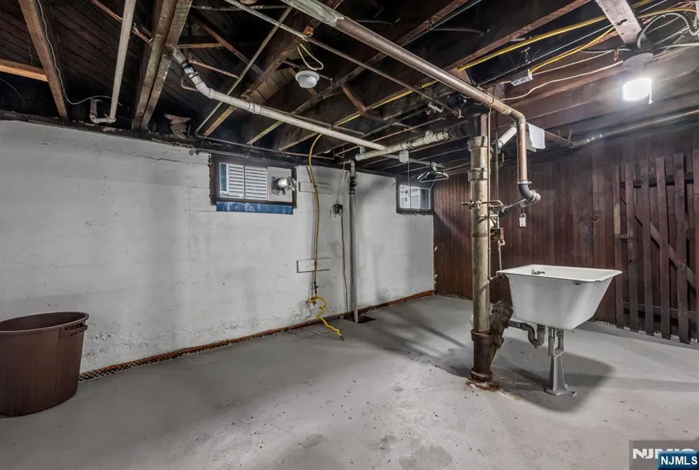 18 Unit 2 Lincoln Avenue 2 Little Falls, NJ 07424