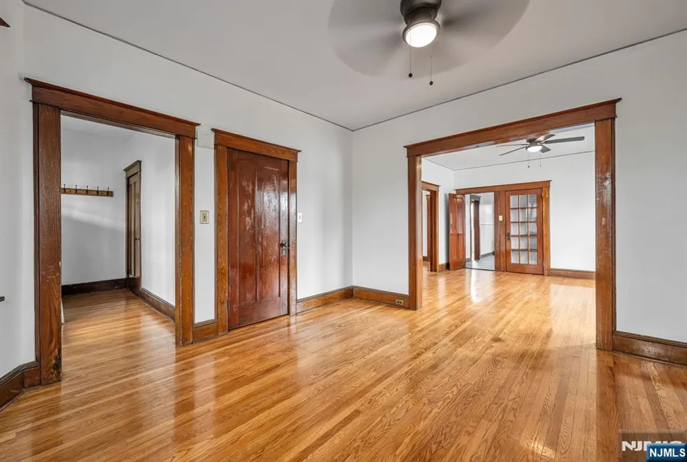 18 Unit 2 Lincoln Avenue 2 Little Falls, NJ 07424