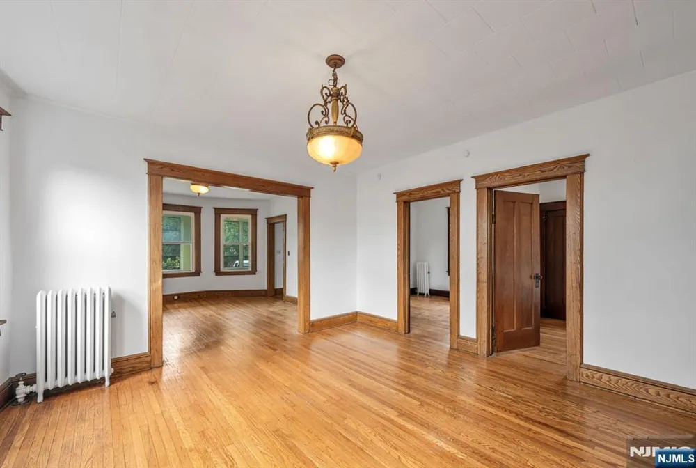 18 Lincoln Avenue 1 Little Falls, NJ 07424