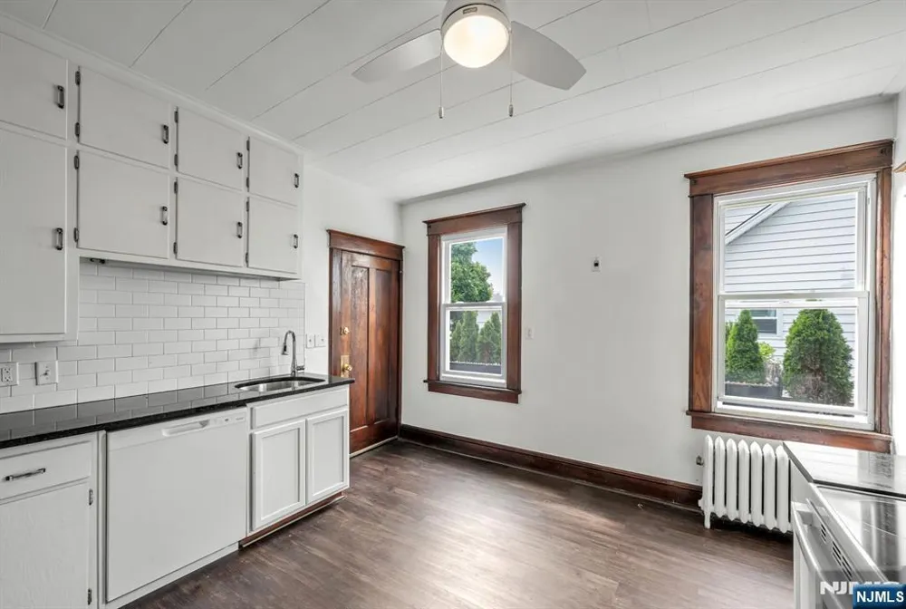 18 Lincoln Avenue 1 Little Falls, NJ 07424