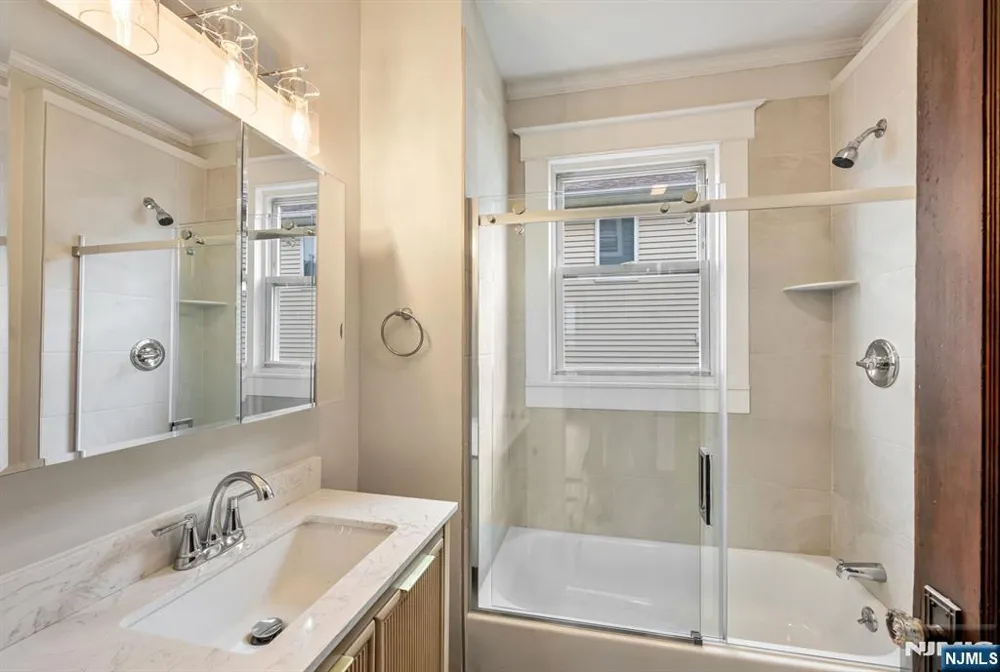 18 Lincoln Avenue 1 Little Falls, NJ 07424