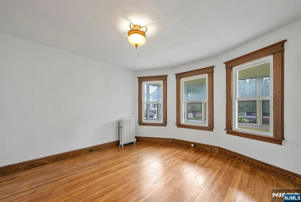 18 Lincoln Avenue 1 Little Falls, NJ 07424
