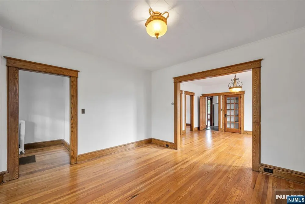 18 Lincoln Avenue 1 Little Falls, NJ 07424