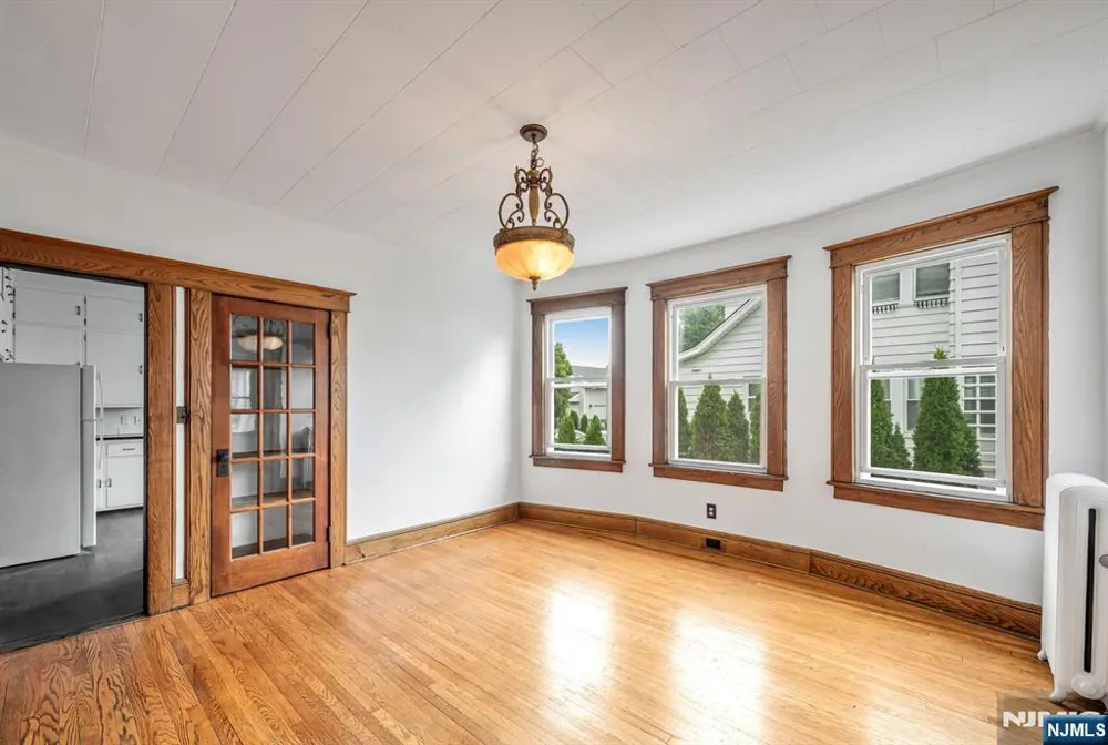 18 Lincoln Avenue 1 Little Falls, NJ 07424