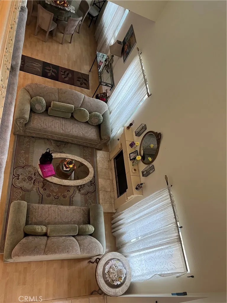 6816 Geyser Ave Reseda, CA 91335