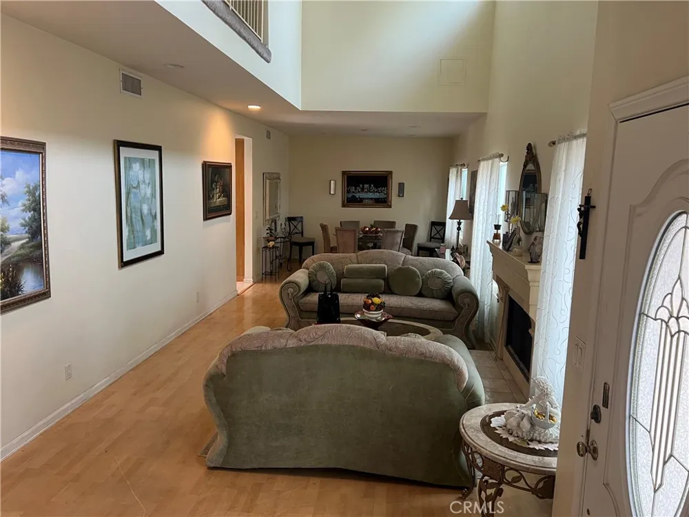 6816 Geyser Ave Reseda, CA 91335