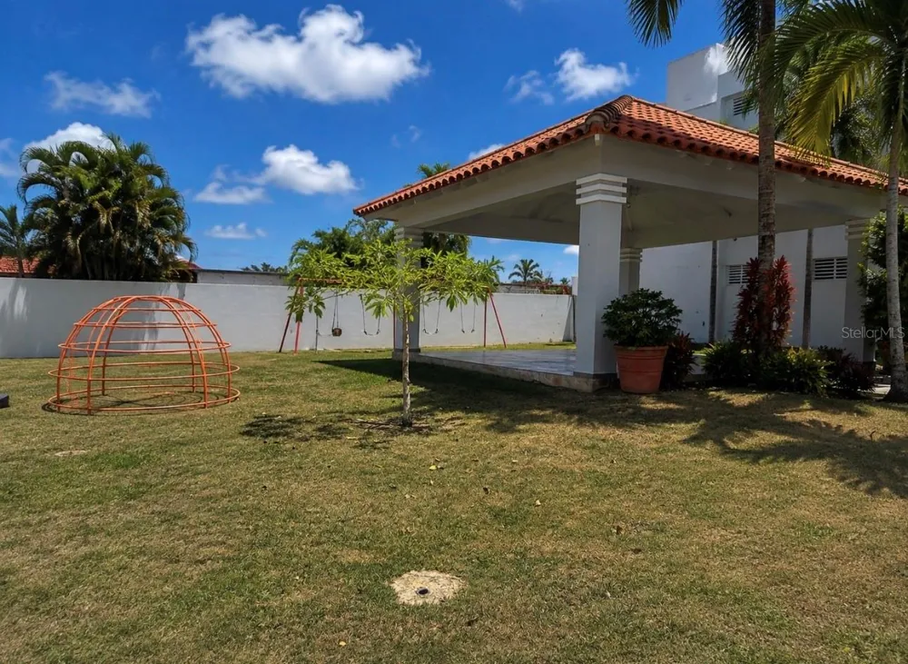 COND. CHALETS SEVILLANOS #APT Q-302 Trujillo Alto, PR 00976