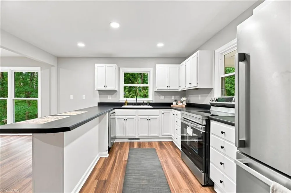 528 Wright Road Kernersville, NC 27284