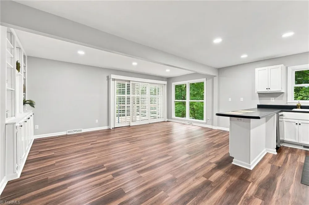 528 Wright Road Kernersville, NC 27284