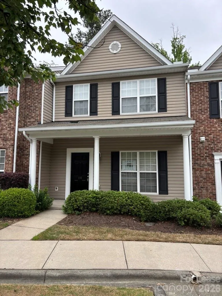 18 Sharpstone Lane Durham, NC 27703