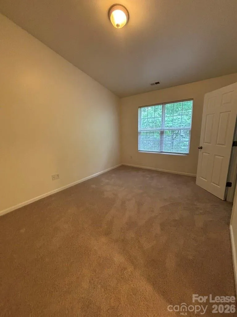 18 Sharpstone Lane Durham, NC 27703