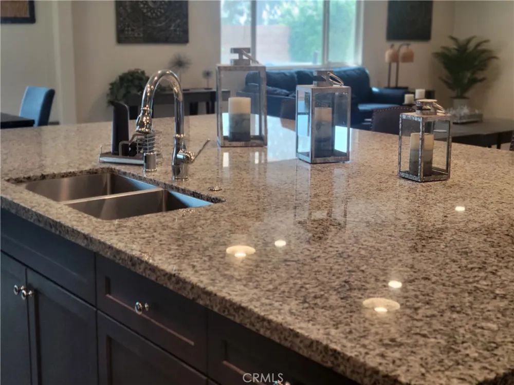 7039 Antique Street San Bernardino, CA 92407