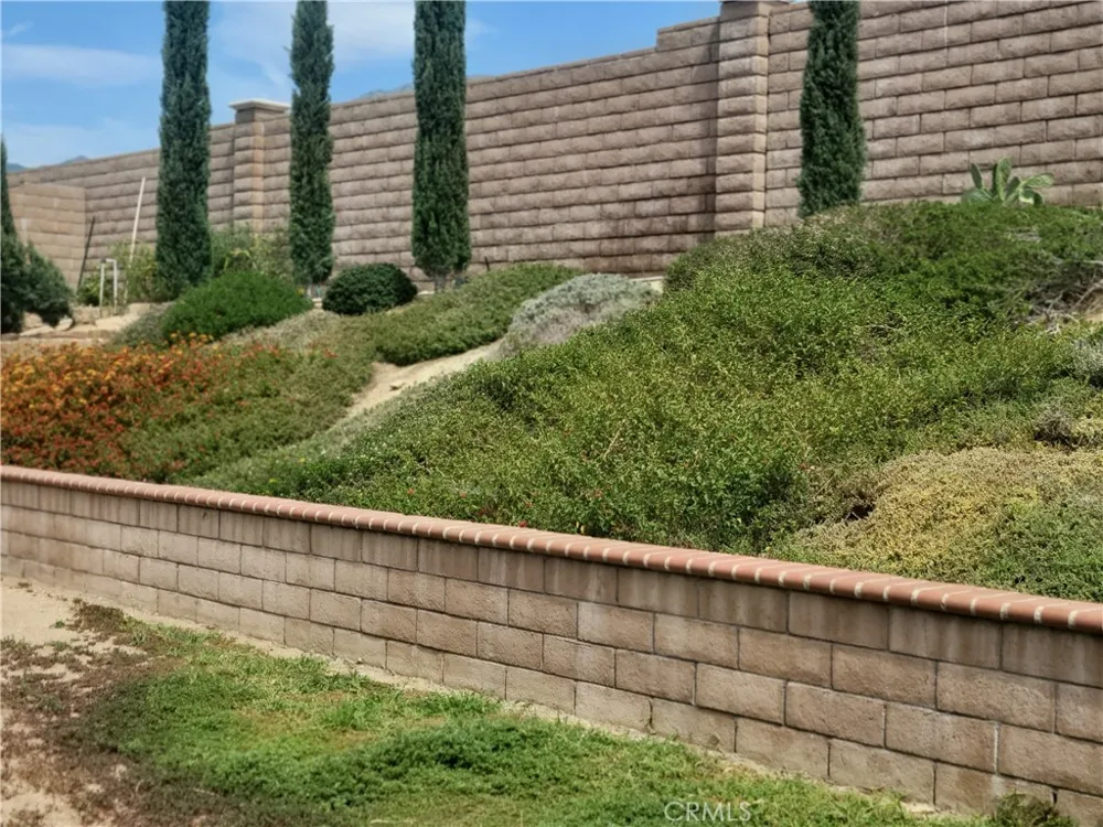 7039 Antique Street San Bernardino, CA 92407
