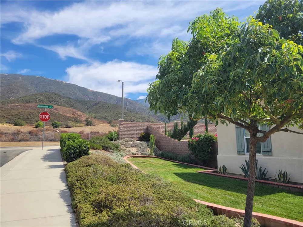 7039 Antique Street San Bernardino, CA 92407