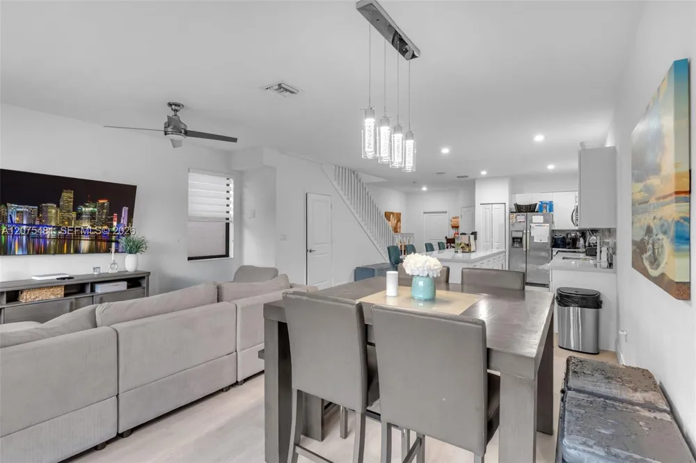 25057 SW 108th Ave Homestead, FL 33032