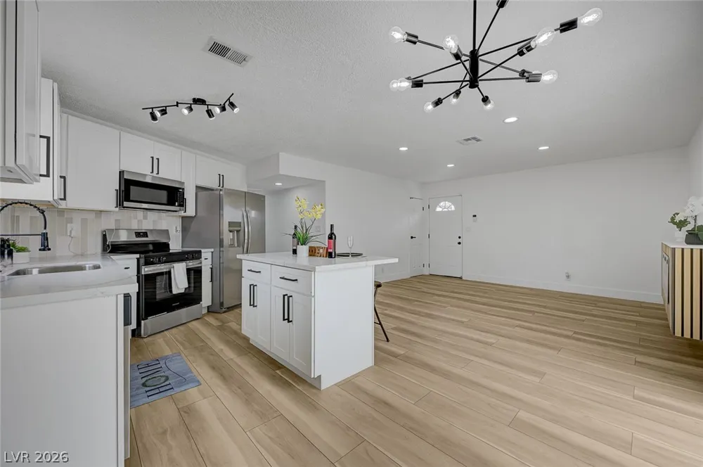 2253 La Puente Street Las Vegas, NV 89115