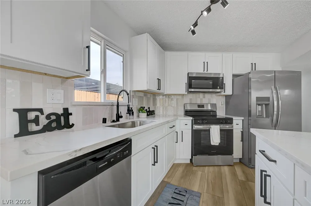 2253 La Puente Street Las Vegas, NV 89115