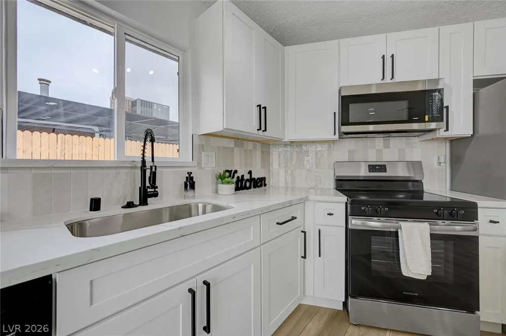 2253 La Puente Street Las Vegas, NV 89115