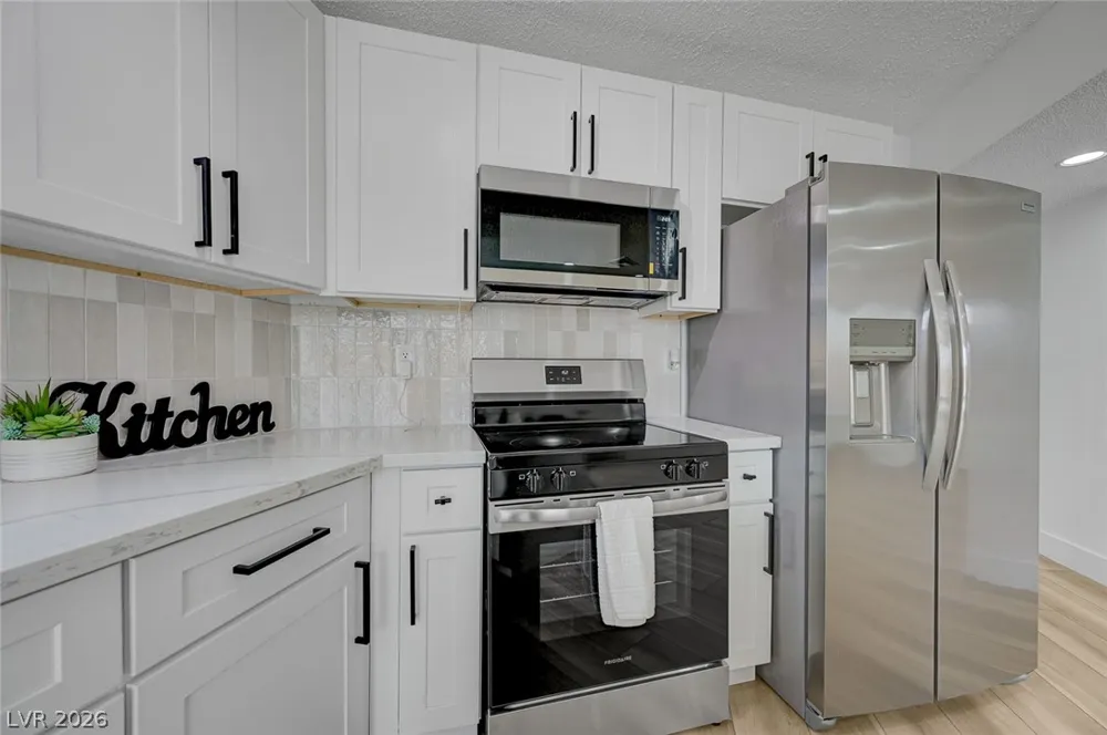 2253 La Puente Street Las Vegas, NV 89115
