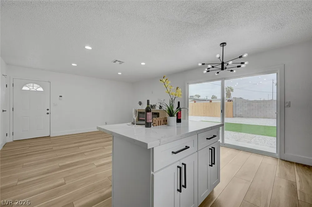 2253 La Puente Street Las Vegas, NV 89115