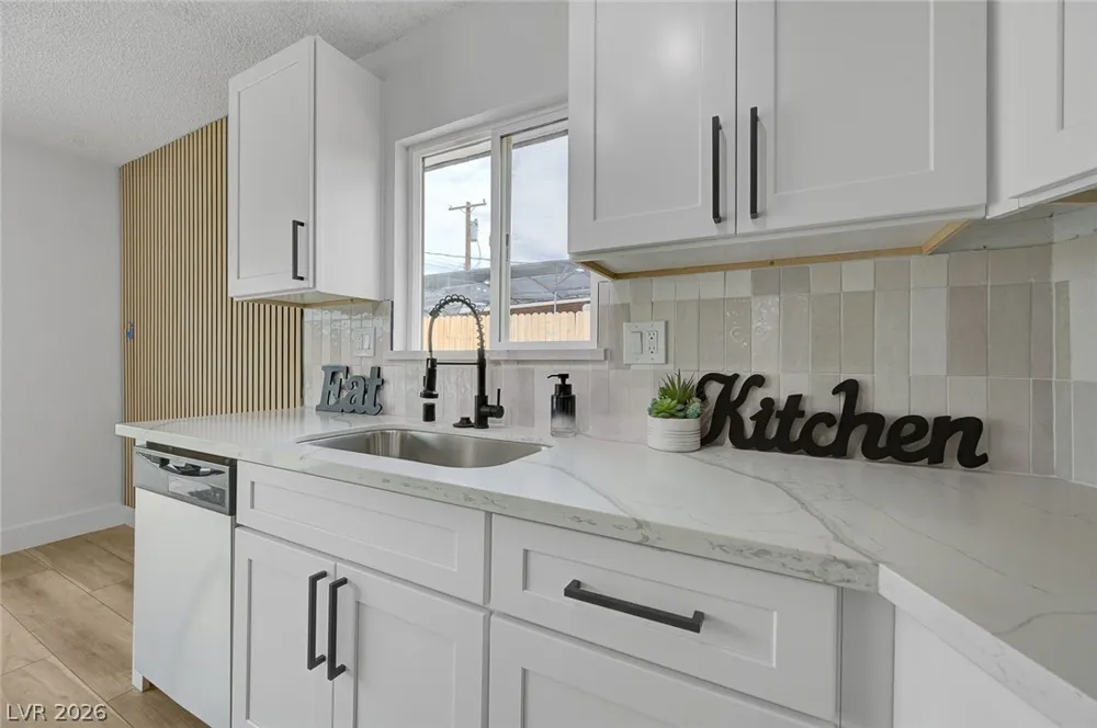 2253 La Puente Street Las Vegas, NV 89115