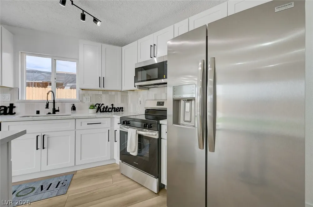2253 La Puente Street Las Vegas, NV 89115