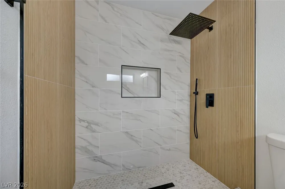 2253 La Puente Street Las Vegas, NV 89115